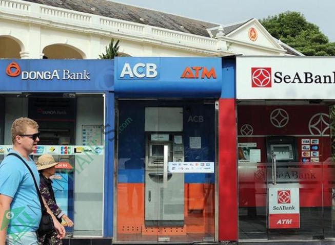 Ảnh Cây ATM ngân hàng Ngân hàng Số Vikki VikkiBank Đại Học Công Nghệ Sài Gòn 1